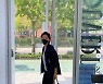'싱글맘' 김나영, 불면증 호소하더니 명품패션 기분전환?..화려한 외출