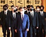 BTS, 외교관 여권 받았다..文 특사로 UN총회 참석