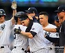 '산체스 10회 끝내기' 양키스, 미네소타 잡고 AL WC 경쟁 불씨 살렸다