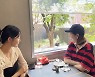 '쌍둥이 임신' 성유리, 단발로 싹둑.."한지혜가 찍어준 사진"