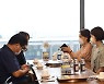 부산 남구, '안심 테이블 표지' 배부