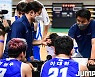 [JB포토] 2021 MG새마을금고 KBL컵대회, 선수들에게 작전 지시하는 한국가스공사 유도훈 감독