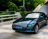 PHEV 중단한 벤츠·아이언맨차 내놓는 아우디..'전기차 올인'