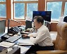 문 대통령 "캐스퍼 저도 한 대 예약..힘찬 질주 응원"