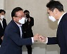 Samsung pledges 30,000 youth jobs during Lee's first public outing since jail release