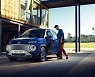 文 열자 '클릭' 쏟아졌다..1385만원 SUV 캐스퍼 하루만에 '완판'..1만8940대 사전계약