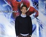 앤드류 가필드가 '스파이더맨: 노 웨이 홈' 촬영장 유출 사진에 보인 반응
