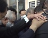 '전두환 오찬 참석' 김장환 목사, 尹에 즉석 안수기도.."하나님 믿어야돼"