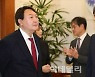 윤석열, "조국만큼만 검증하라"는 댓글에 "몇 달 안했다"