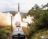 北, 어제 열차서 탄도미사일 쐈다.. "800km 표적 성공 타격"