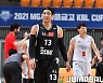 [JB포토] KT 김현민 '파울트러블'