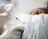 화이자 "백신 효능 2달에 6%씩 감소..부스터샷 맞아야"