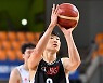 김영환의 시계는 거꾸로 간다..KT 컵대회 4강 진출