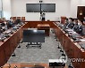 언론법 평행선.."자정역할 되겠나" vs "관영언론만 남아"
