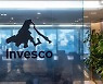 패시브펀드 인기에..인베스코, 스테이트 스트리트와 자산운용 합병 논의