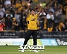 [S포트라이트] '백숏 드리블' 황희찬, 경기장 전역에서 번뜩였다