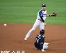 김혜성 '더블플레이 성공' [MK포토]