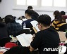 "듣기 싫은 말 안 들어서 좋아"..연휴의 고시생·취준생