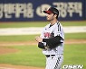 '캐치볼 단계' 수아레즈 복귀 일정..류지현 "주말 훈련 보고 결정한다" [잠실 톡톡]
