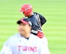 황대인, '이우찬 상대로 3점 홈런' [사진]