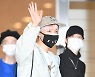 [TD포토] 방탄소년단 제이홉 '시원한 손인사'