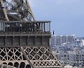 France Tightrope Eiffel Tower