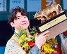 '씨름황제' 임태혁, 추석씨름대회 금강장사 3연패 달성