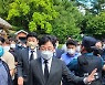 구미 박정희 추모관 들어가는 유승민