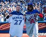 '축구처럼' 빅리거도 유니폼 교환, MVP 후보와 2015년 MVP가 저지를 바꾼 사연은?
