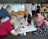 '진천 생활' 아프간인들 첫 추석..적응 훈련 돌입