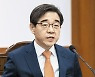 [단독] 月1500만원 고문료 권순일, 연세대 강의명은 '공화국과 법치주의'