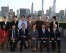 김정숙 여사, BTS와 美 메트로폴리탄 미술관 한국관 방문