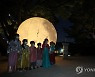 추석 당일 낮까지 곳곳 강한 비..오후 7시쯤 보름달