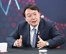 與청년대변인 '시X새X야' 막말 논란에..윤석열 측 "막말 잘하면 출세하나"