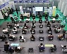 [부스터샷 필요한가]③시간 지날수록 감염 예방↓..중증 차단효과는 유지