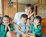 '메이비♥' 윤상현, 추석이 생일이네..붕어빵 삼남매 '폭풍 성장'
