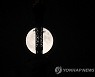 밝은 보름달