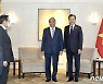 문재인 대통령 '한・베트남 정상회담 앞서'