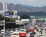 막바지 귀경길로 많은 교통량 보이는 경부고속도로