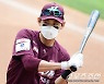 프로 첫 타격왕 도전하는 이정후, '가을바람 타고 불방망이 활활' [인천영상]