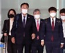 여야 대표 다른 대북정책 쥐고 방미