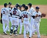 패배 잊어버린 두산, NC에 8-0 승리하며 5연승 [포토]