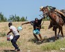 아이티 주재 美특사, 텍사스 이주민 비인간적 추방에 항의하며 사임