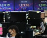 치솟던 원달러환율, 제자리로..1170원대 마감