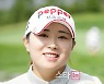 [포토]유수연 '카메라에 최대한 가까이'
