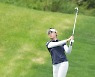 [포토]윤화영 '핀 하이로 공략했다'