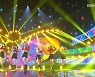 '뮤뱅' 스테이씨, 음방 3관왕에 빛나는 틴프레시 매력 '색안경'