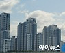 "다문화 특공으로 수억 차익시현 후 외국行?"..역차별 논란