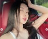 신재은, 막 찍어도 다르네..숨길 수 없는 볼륨 몸매 [똑똑SNS]