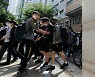 4분기 부스터샷 시작..전문가들 "맞으면 위험한 사람도 있다"